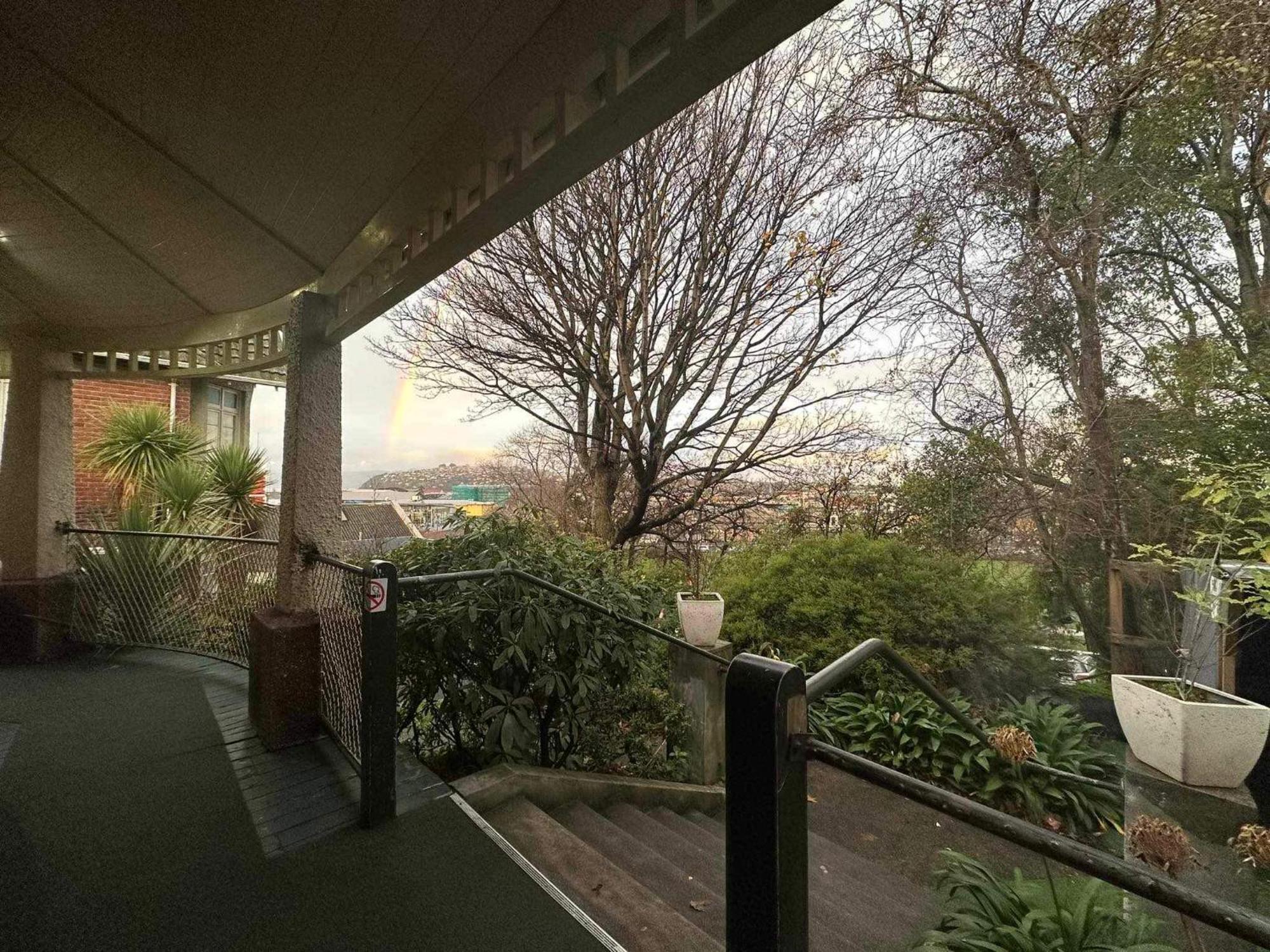 Manor House Backpackers Hostel Dunedin Exterior photo